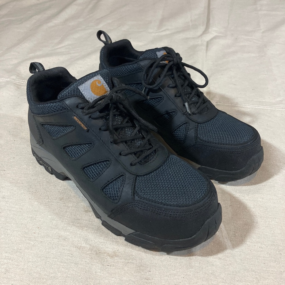 Carhartt hardtoe slip/oil resistant shoes